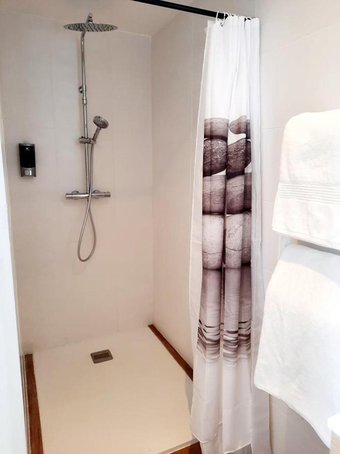 Votre Studio Balneo Bien-Etre A La Montagne Thollon-les-Memises Bagian luar foto